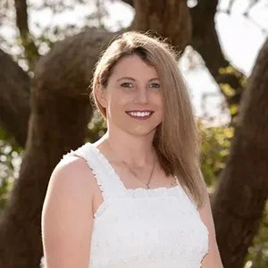 Madolyn Williams, Office Manager